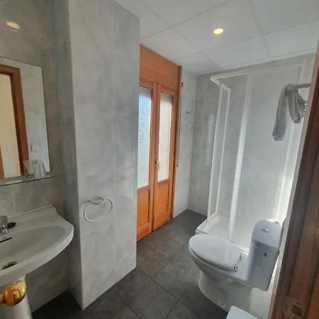 阿波罗十一世旅馆 3* 艾因萨