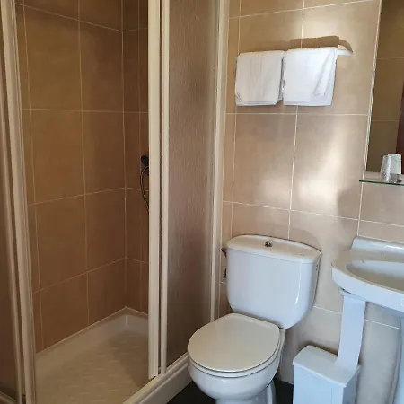 Apolo Xi Konukevi 3*