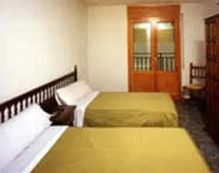 Apolo Xi Guest house Ainsa