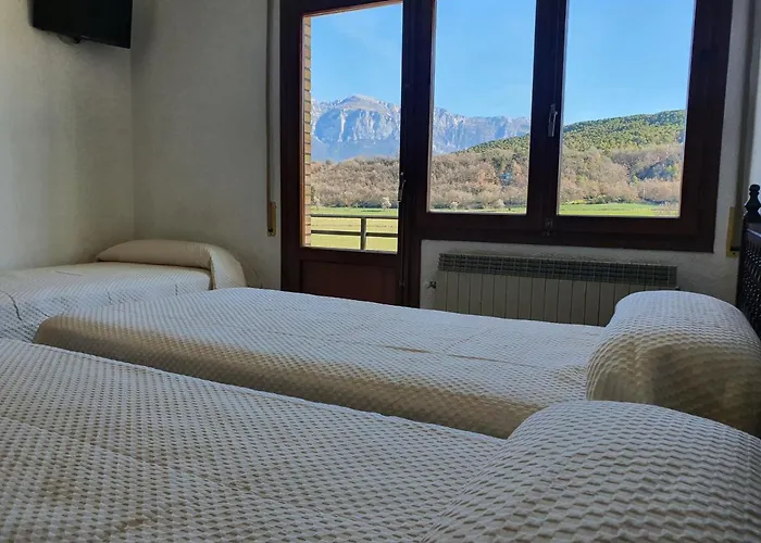 Apolo Xi Pensión Aínsa